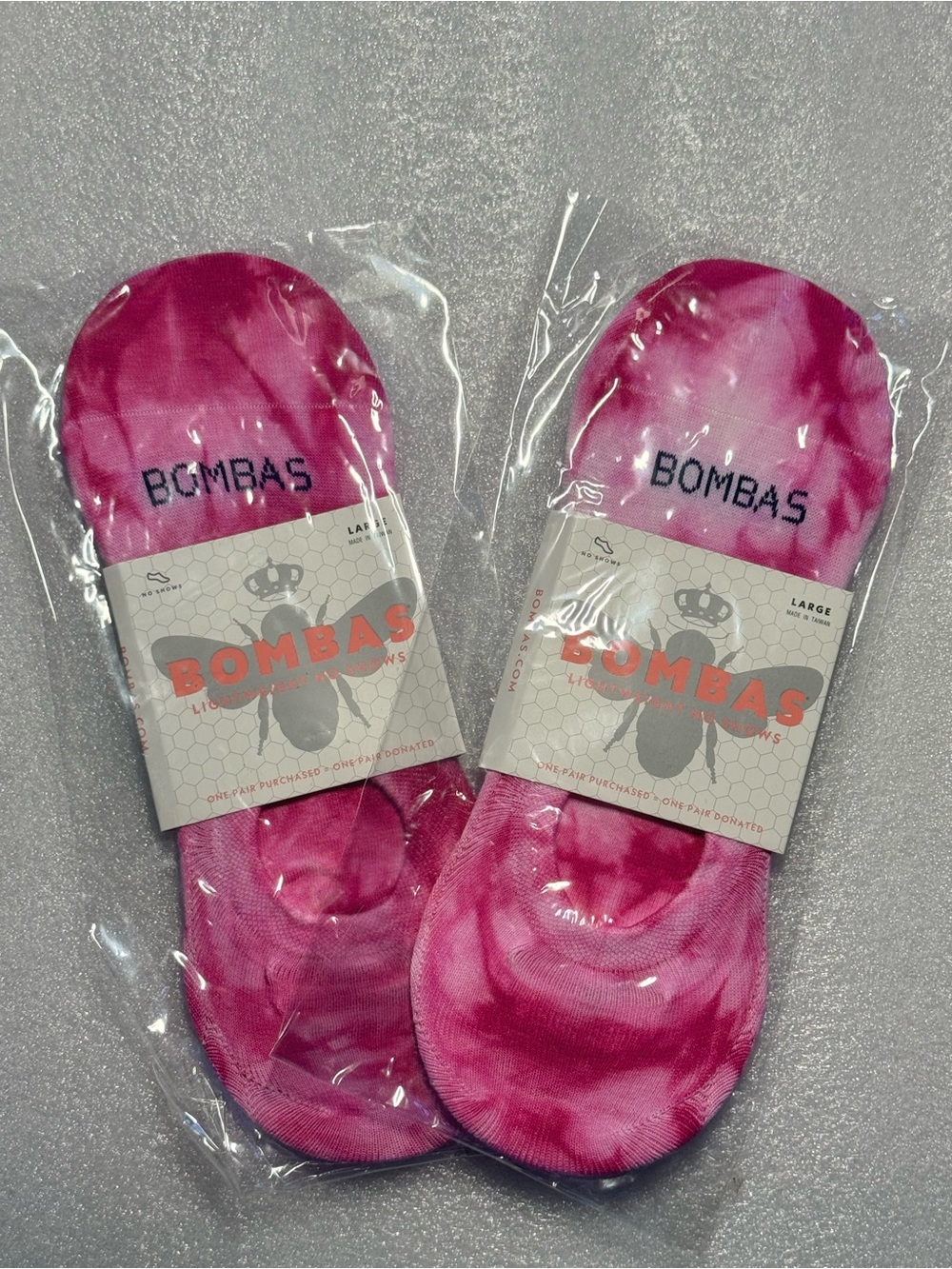 Bombas Unisex Lightweight Tie Dye No Show Pink Rose Socks 2-Pack Size Large